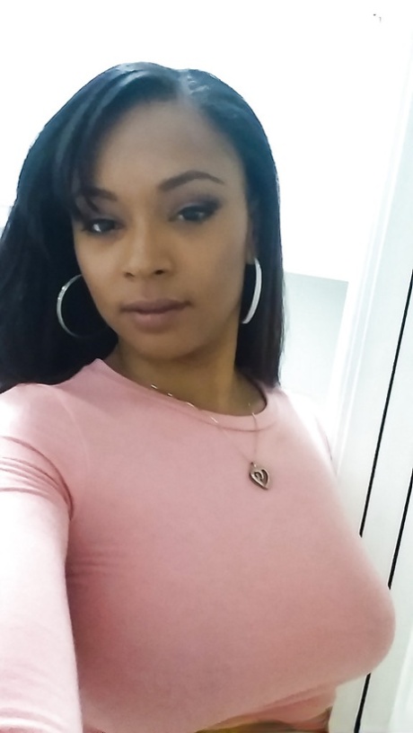 Porsha Carrera heiße erwachsene bild