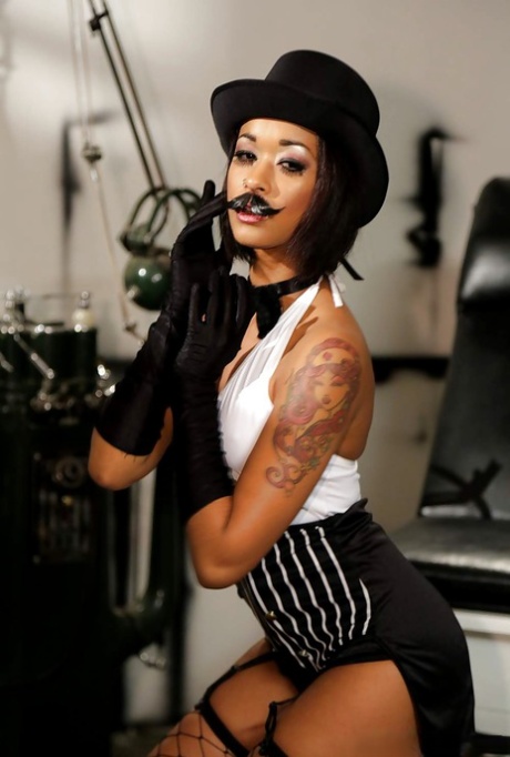 Skin Diamond nackt beste bilder