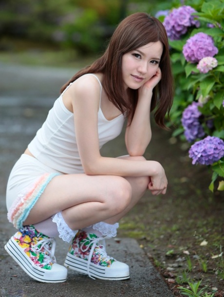 Yui Uehara nackt top bild